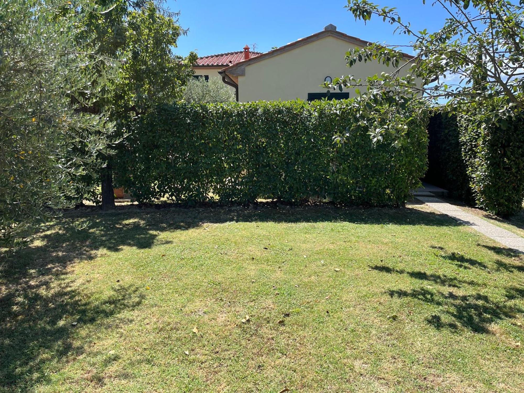 Holiday House La Rosa Terricciola Exterior photo